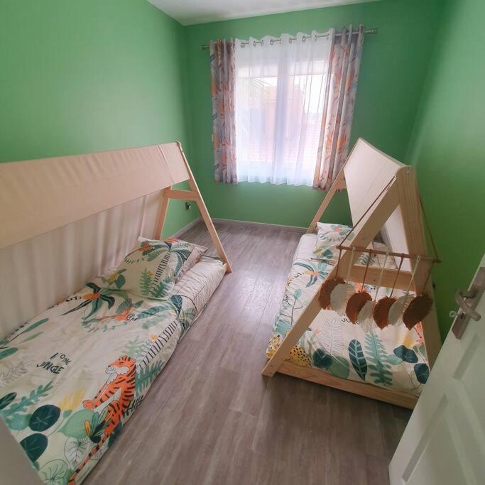 Joli Haut De Villa 3 Chambres Climatise Avec Jacuzzi 马里尼亚讷 外观 照片